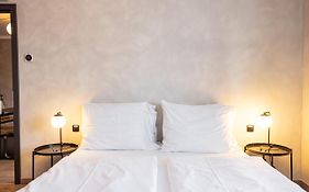 Miss Sophie's Downtown 4*